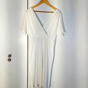 Womens White Double V NECK Shortsleeve Dress /Cover up Vacay Neutral Sz.L